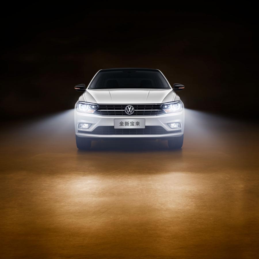  Volkswagen Bora Edition 25 2016 года  (фото 2 из 3)